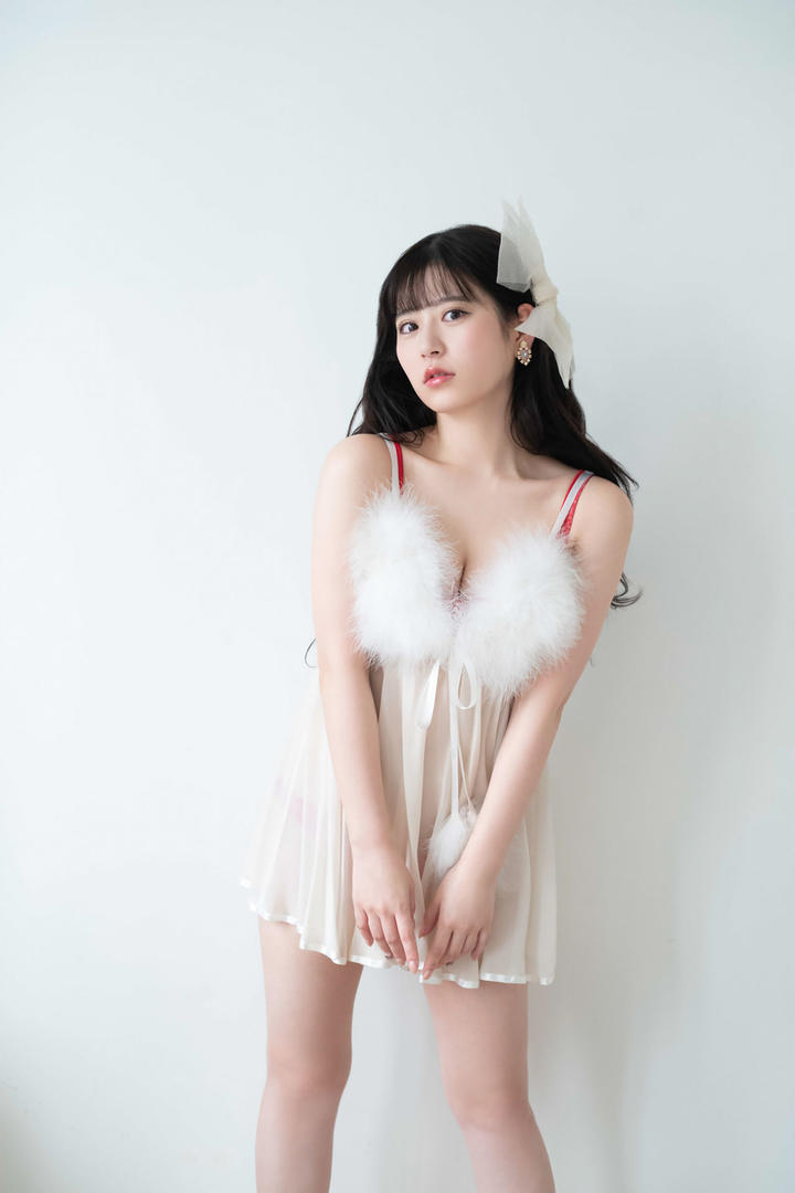 久久精品亚洲AV无码洋洋精品美女性感图片
