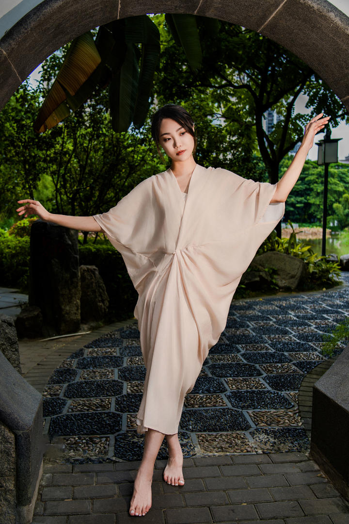 气质美女高清图片