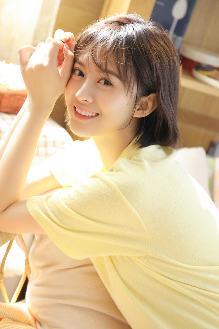 高清极品清纯短发美女写真