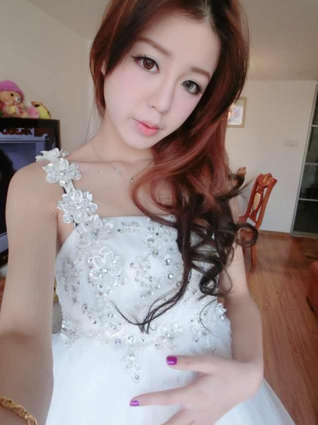 C罩杯爆乳美女陶露丹