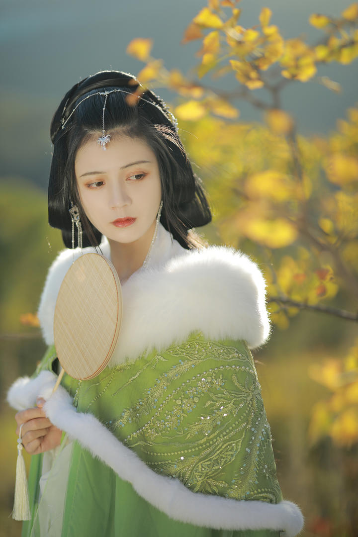 国内漂亮汉服美女高清人像艺术摄影图片欣赏