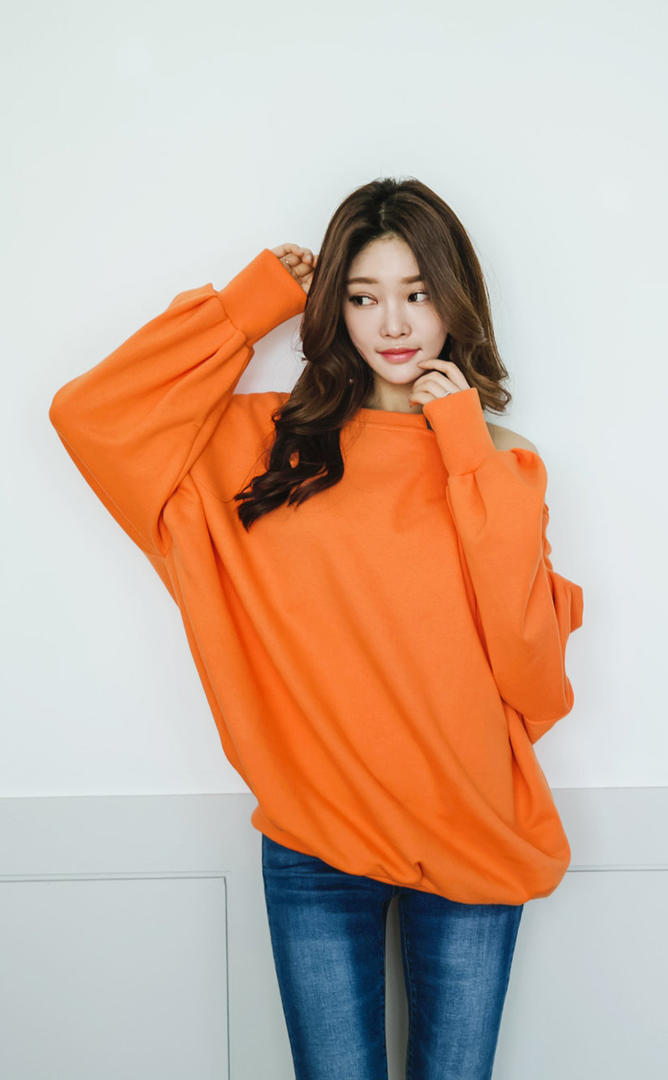 漂亮清纯的韩国牛仔裤美女模特图片