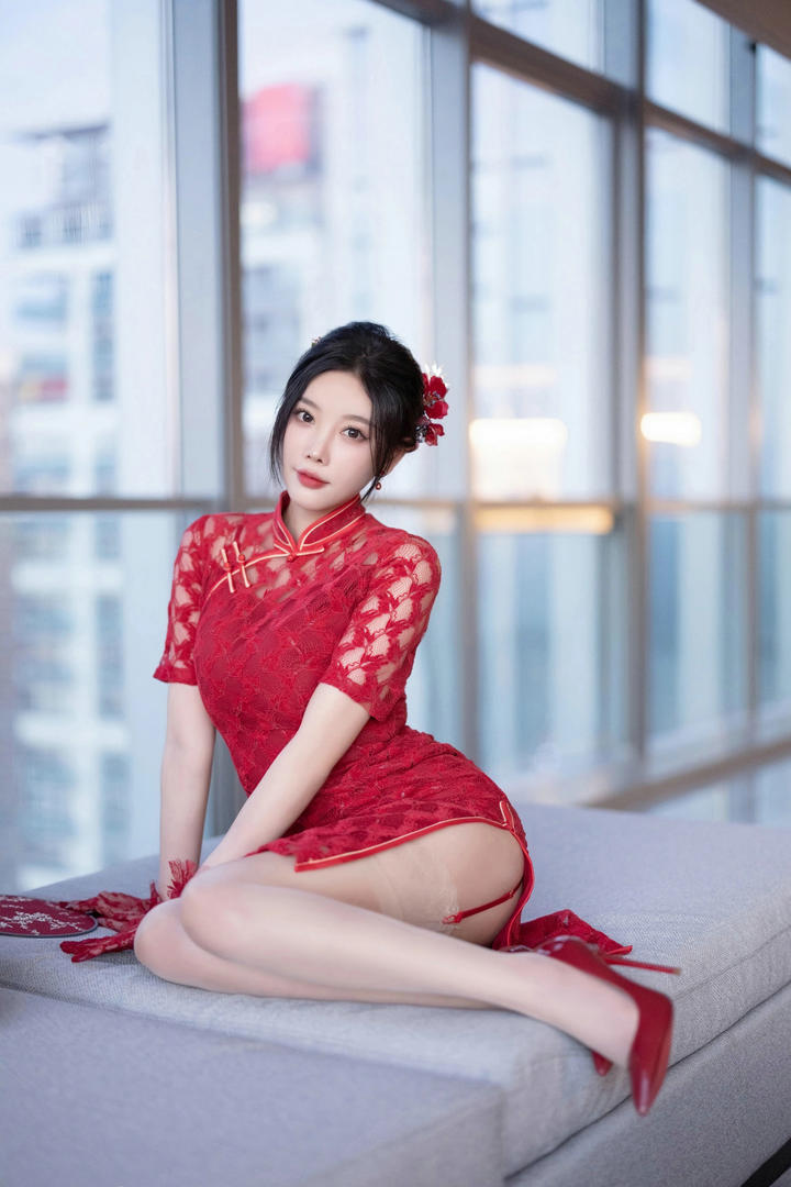 中国性感旗袍美女杨晨晨图片专区