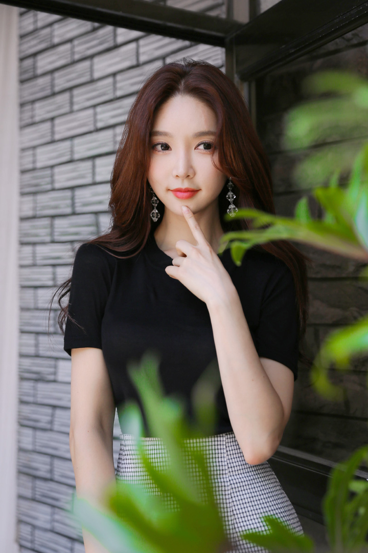 高清韩国极品美女明星朴秀妍写真