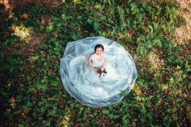亚洲美女婚纱摄影图片