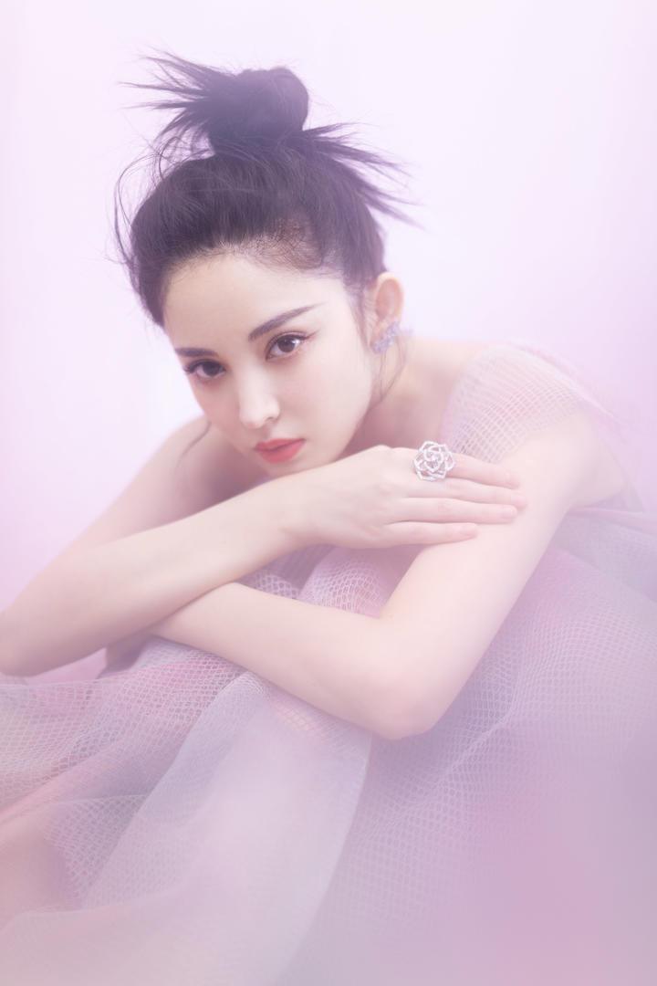 海量高清国内女明星私拍图片免费下载