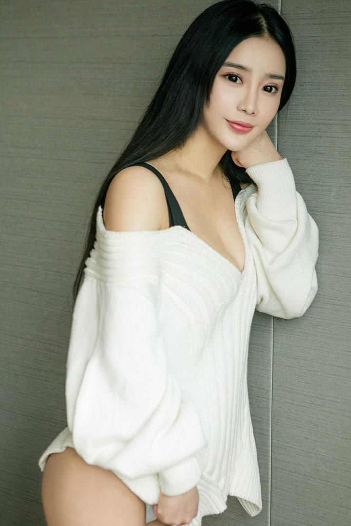 嫩模孙晚桐性感漂亮写真图片