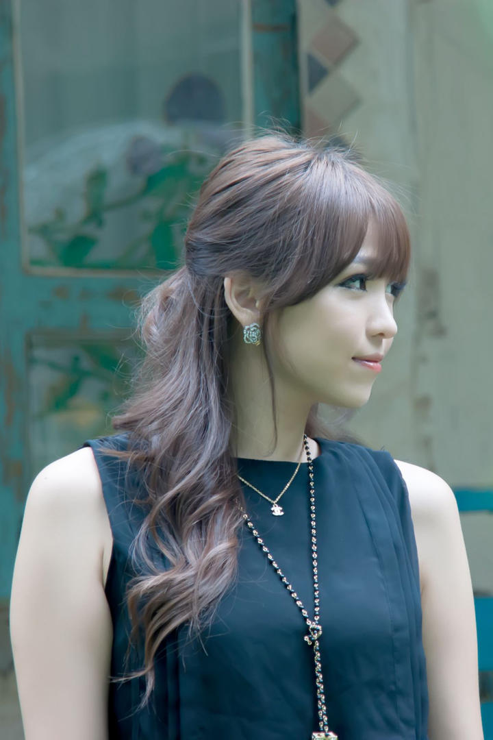 高清韩国美女侧脸图片