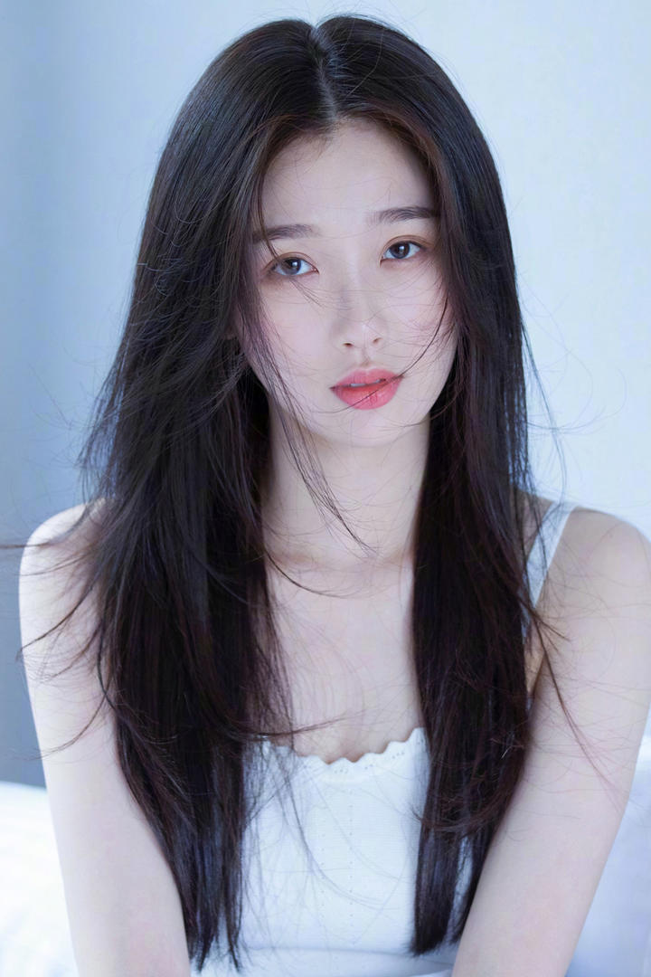 国内美女明星壁纸大全虞书欣图片