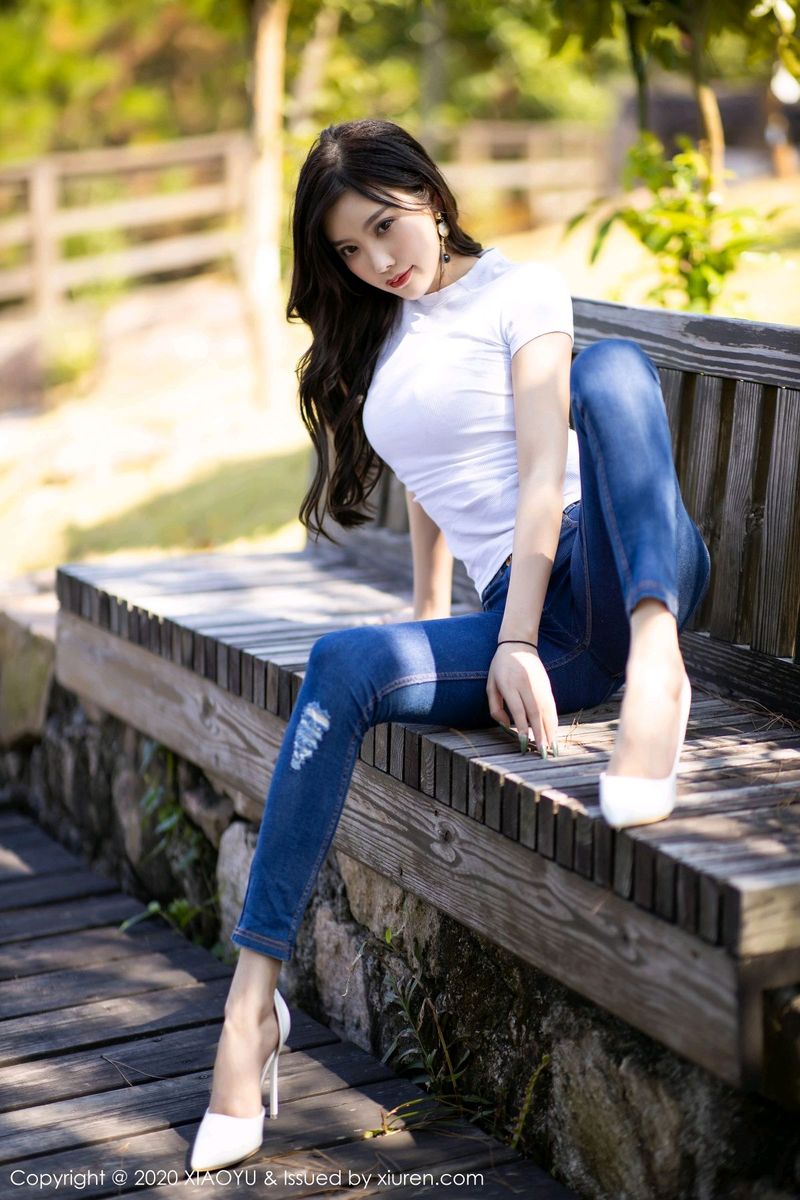 语画界性感女神杨晨晨sugar牛仔长裤内衣诱惑迷人私房写真