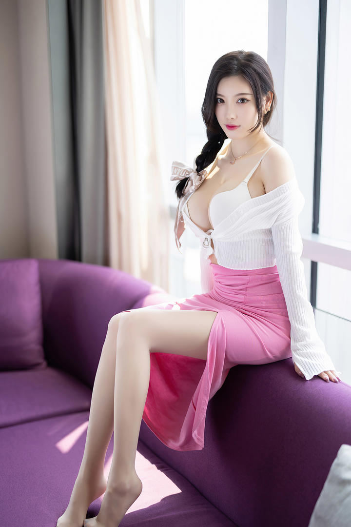 36e爆乳大胸美女模特杨晨晨国产美女专区图片