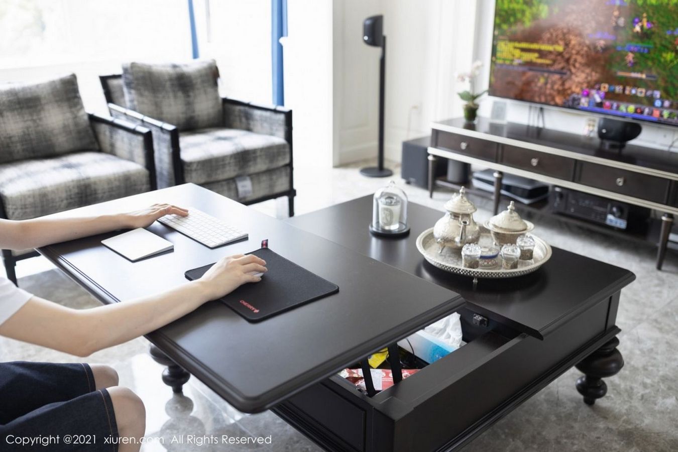 秀人网美女模特鱼子酱Fish黄色连衣裙一日女友主题性感写真