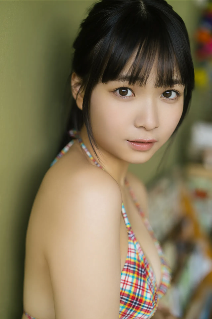 日本熟妇吊带诱惑图片