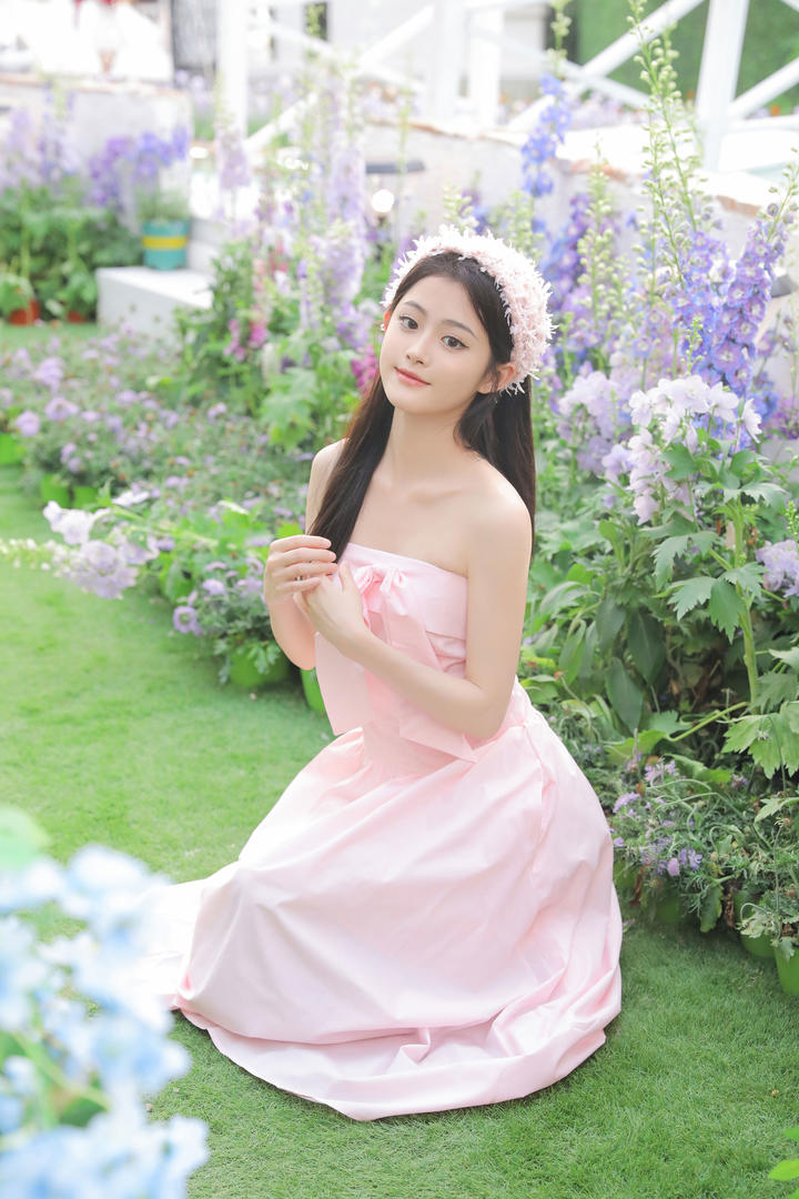 清纯女孩婚纱摄影图片