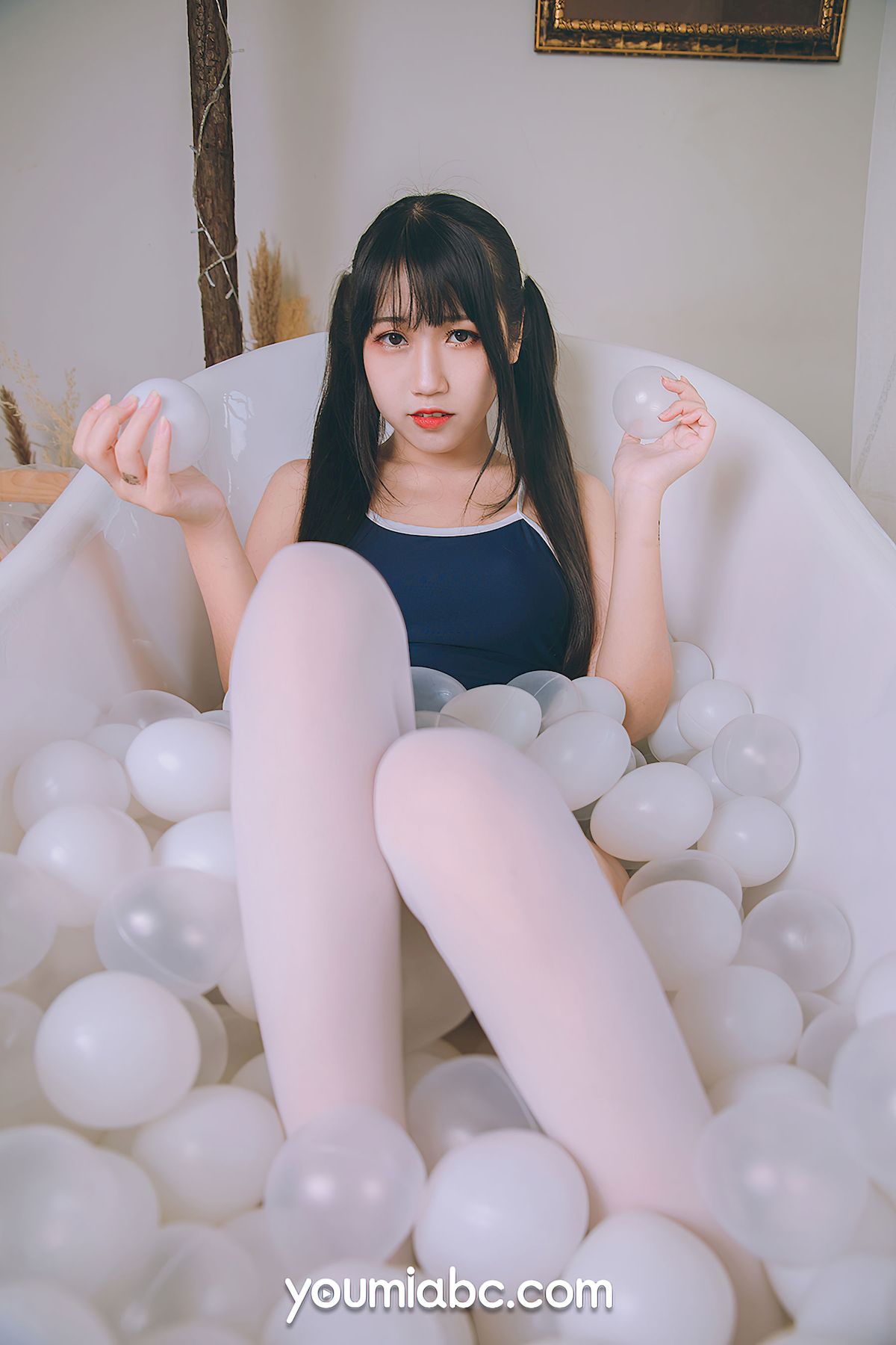 YouMiabc尤蜜模特不呆猫盛夏时节死库水装束写真