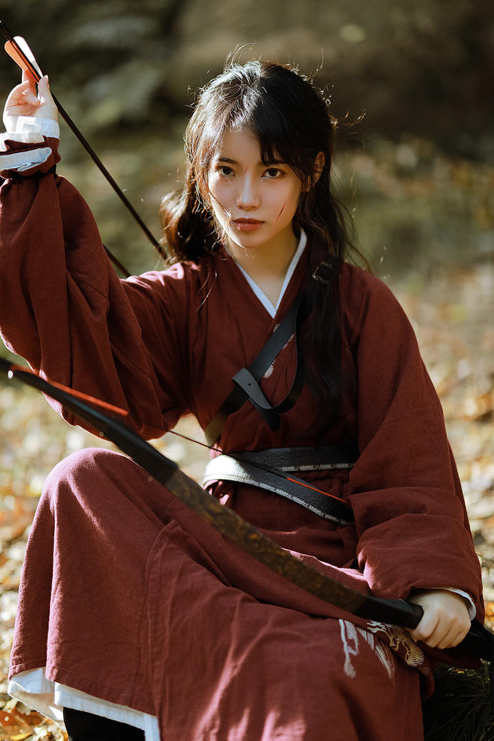 唯美古装美女花木兰戎装图片