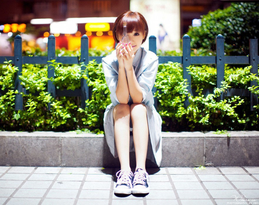 清甜白嫩女生唯美街拍