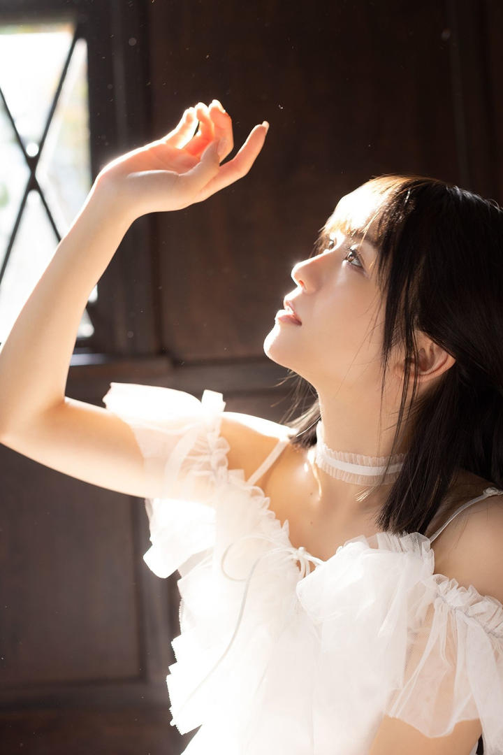 gogo亚洲极品新娘可爱女生艺术照片