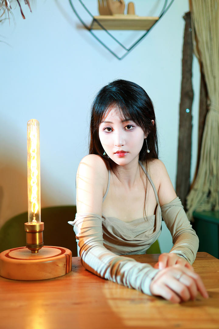 中国美女模特推女郎个人艺术摄影写真图片