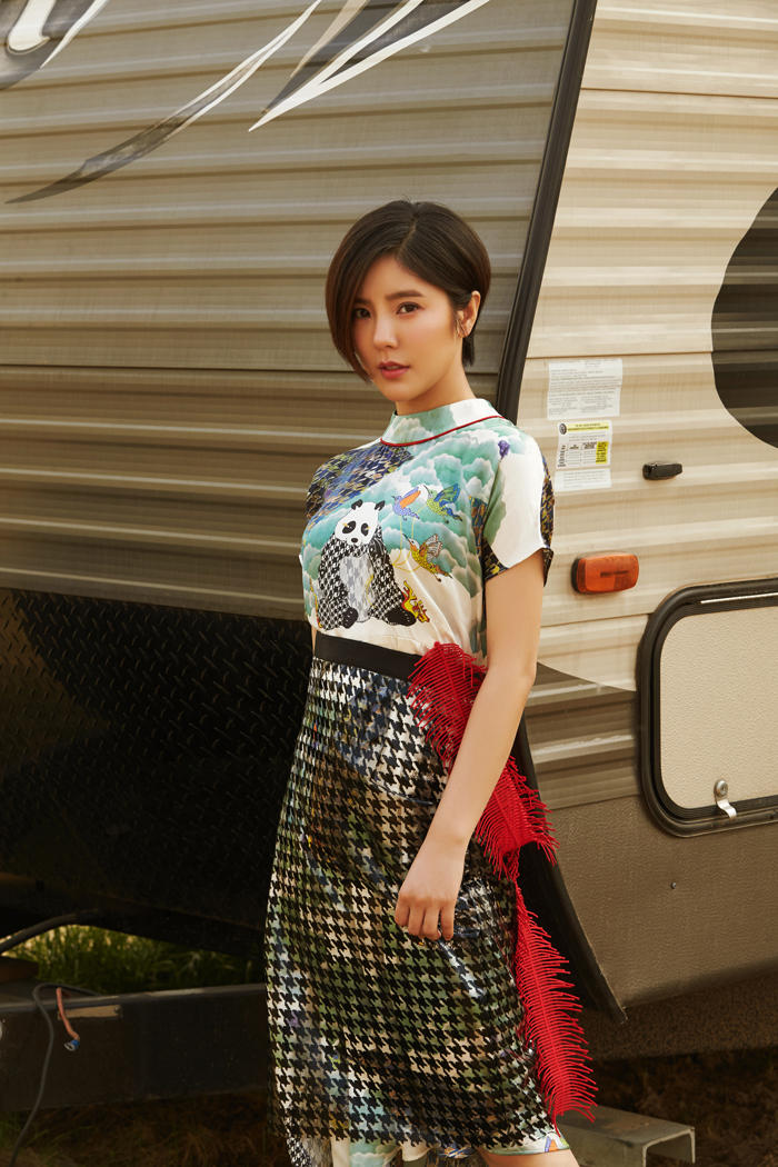 性感女神赵奕欢高清短发美女图片