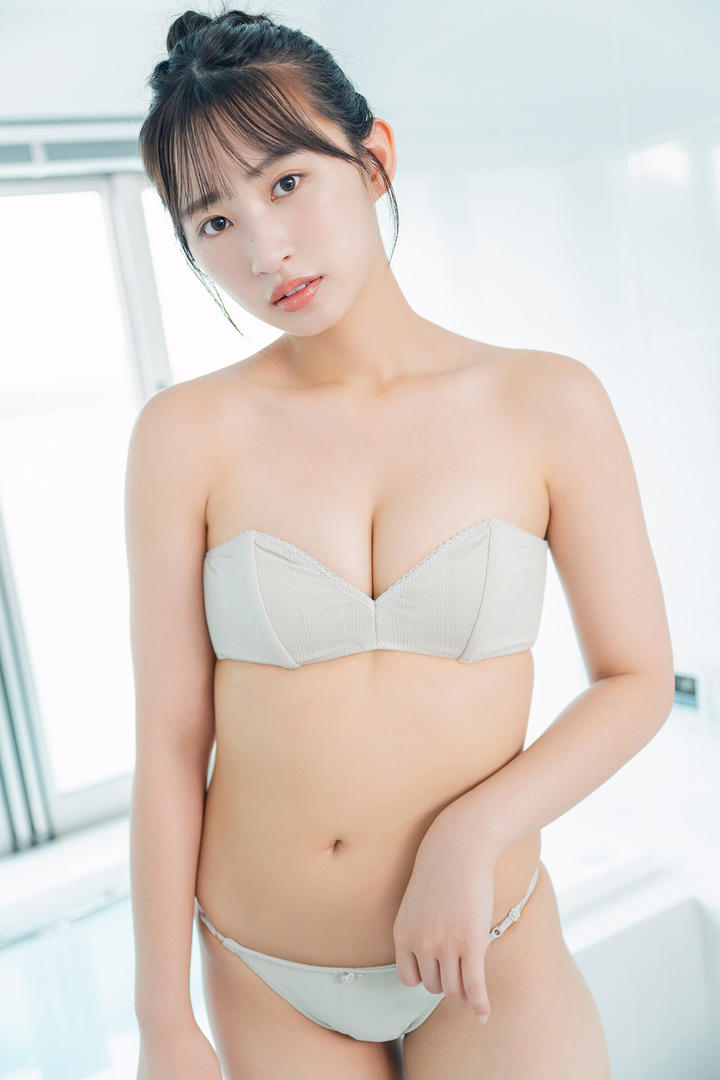 日本丰满美女洗澡图片