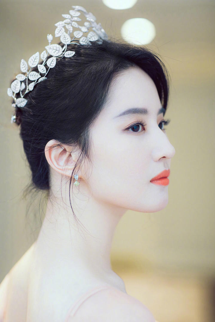 4K唯美女明星刘亦菲壁纸图片下载