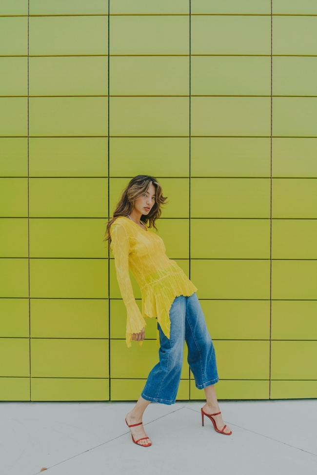 欧美红色高跟鞋美女图片