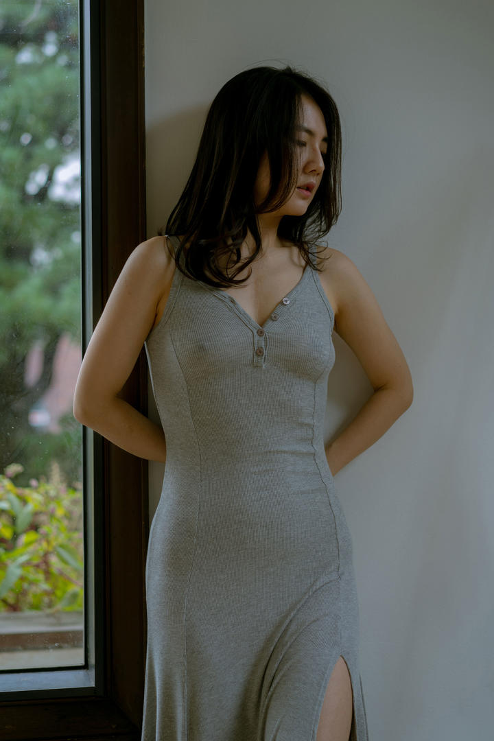 高挑身材国产嫩模图片