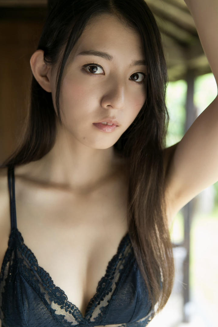 日本极品美女护士近距离特写