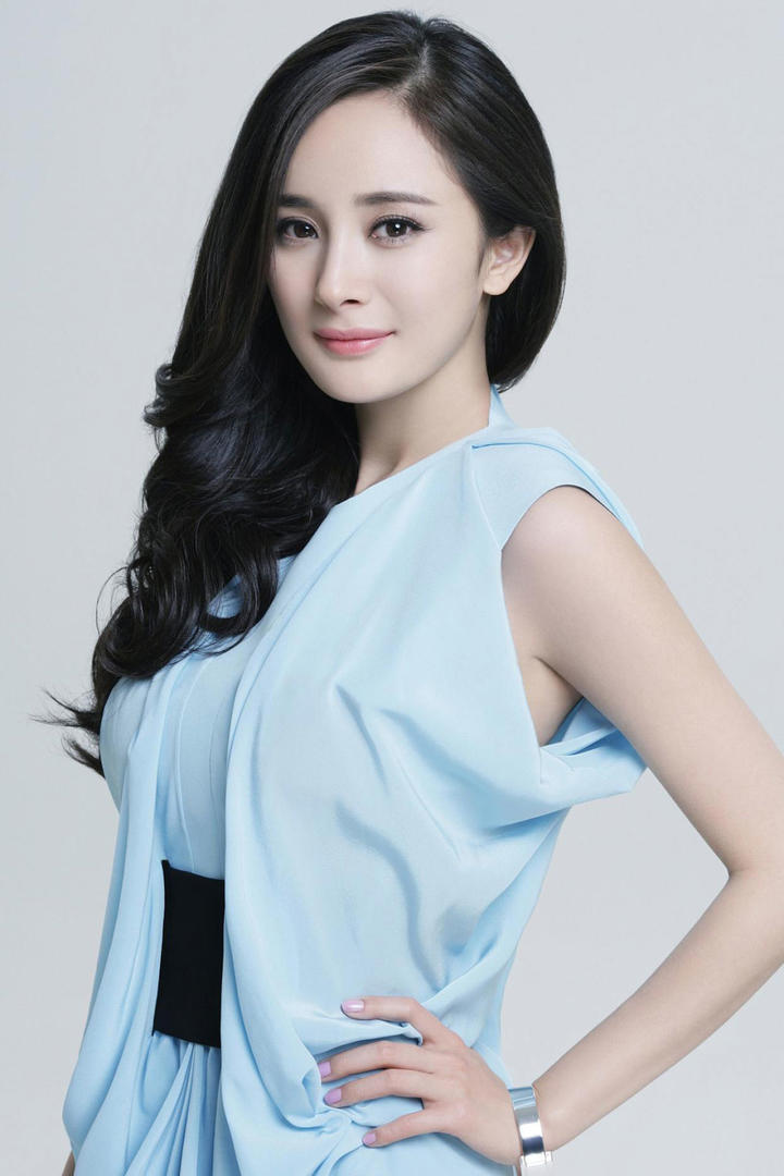 高清气质美女杨幂半身写真图片