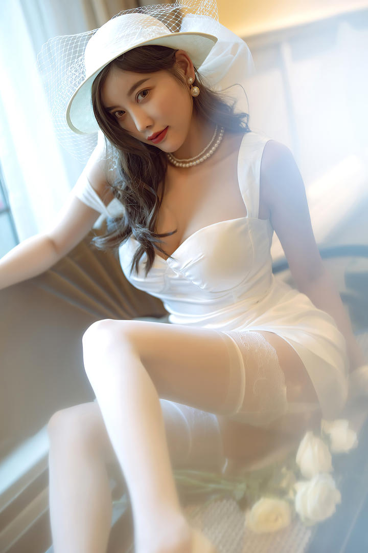 穿婚纱推女郎国模美女图片