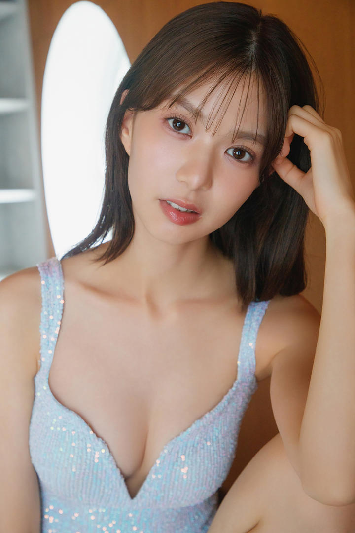 亚洲性感美女老师可可西里大但人文艺术图片