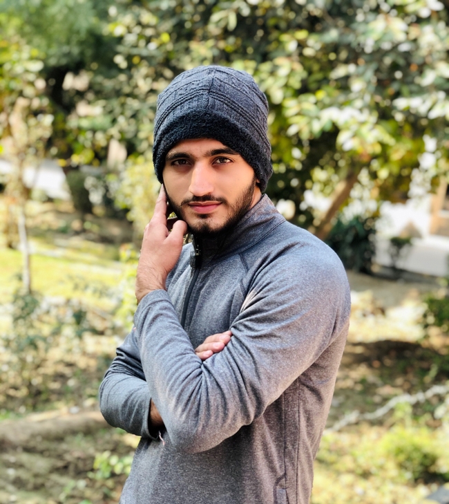 欧美随意风格穿搭帅哥图片