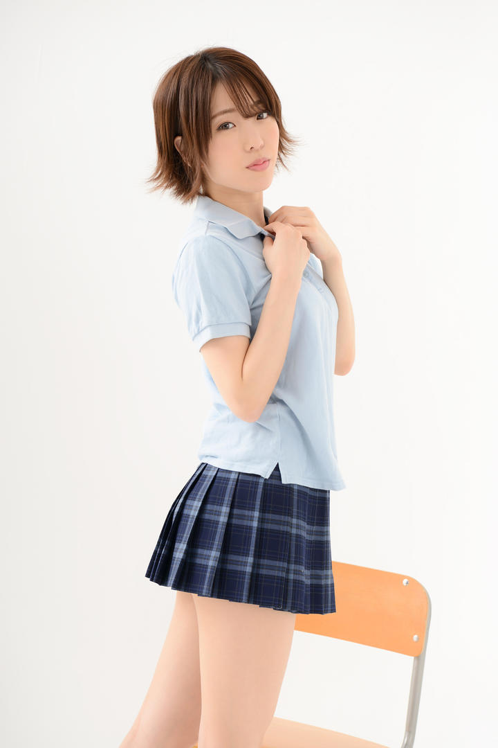 日本制服超短裙美女唯美写真图册