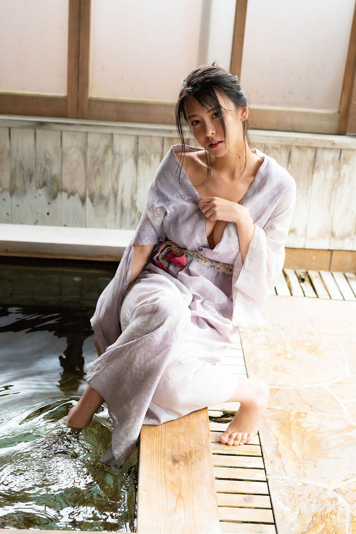 日本女优泡温泉图片