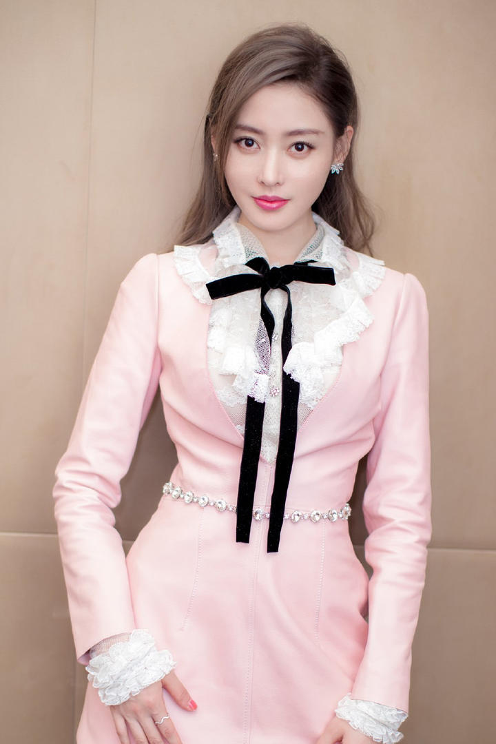 高清美女明星张天爱图片