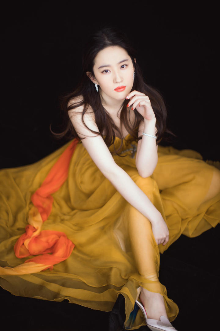 高颜值女明星刘亦菲高清个人艺术照图片欣赏