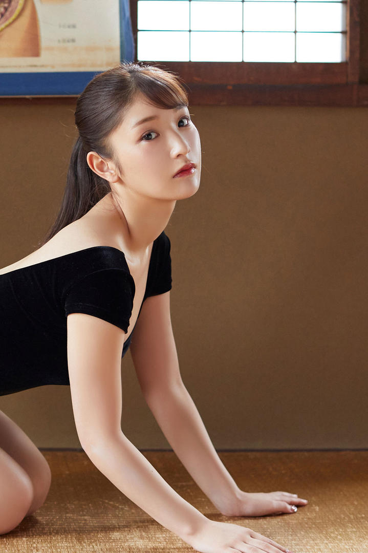 日本最美女优少女佳山三花绝色图片