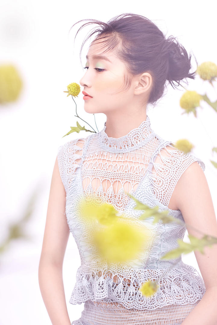 超高清美女明星关晓彤个人艺术写真图片大全