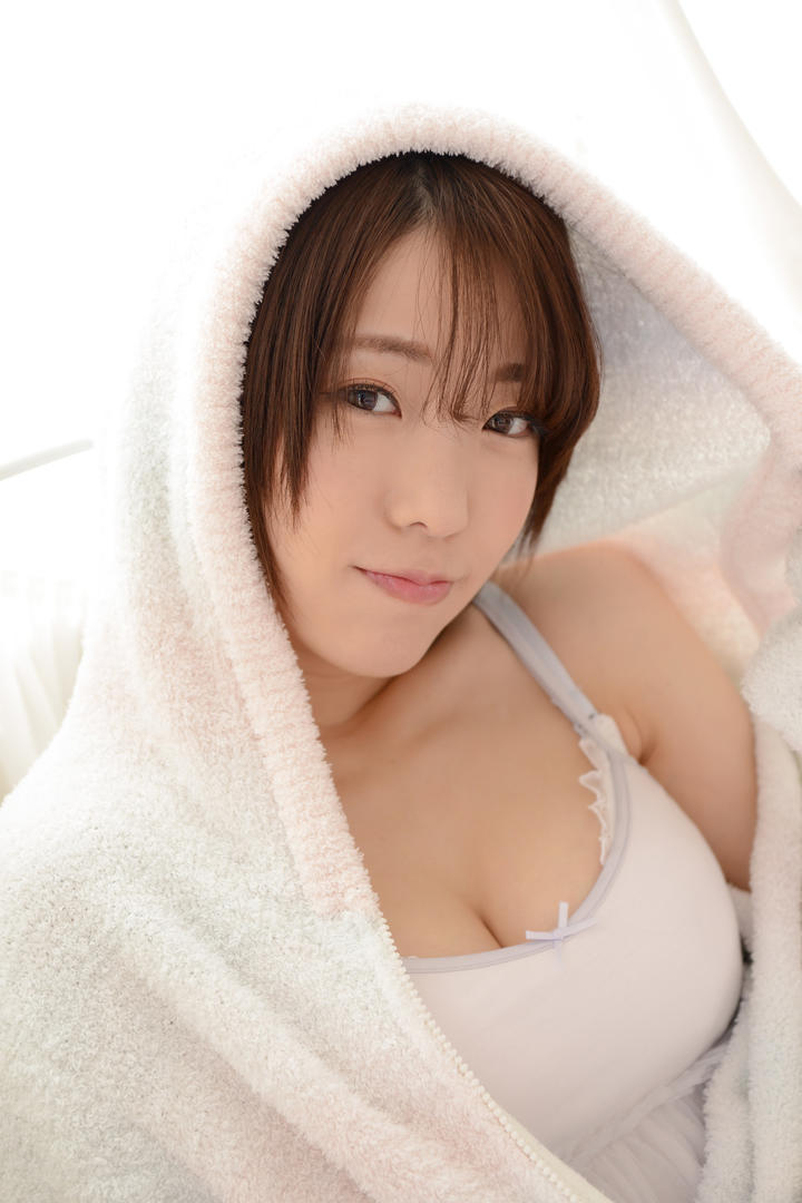 高清成熟女性日本人休美女艺术照