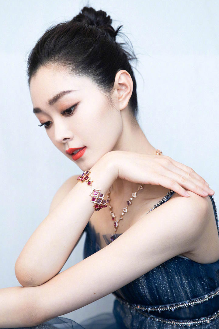 超高清神仙颜值的美女名宋轶写真图片