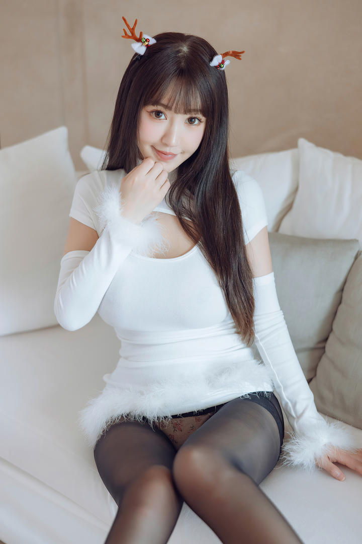 91精品国产胸大美女女生性感私房套图下载