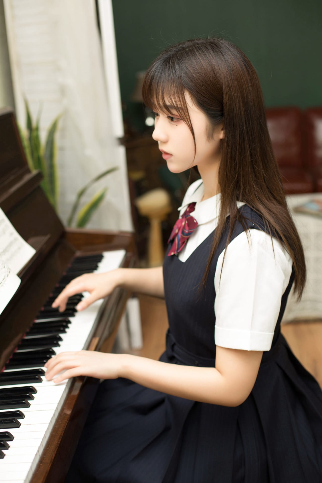喵糖映画文静学妹镜酱校服着装黑长直系列居家写真