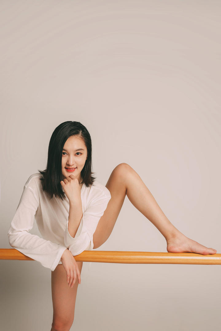 短发瑜伽美女博主高清私房照欣赏