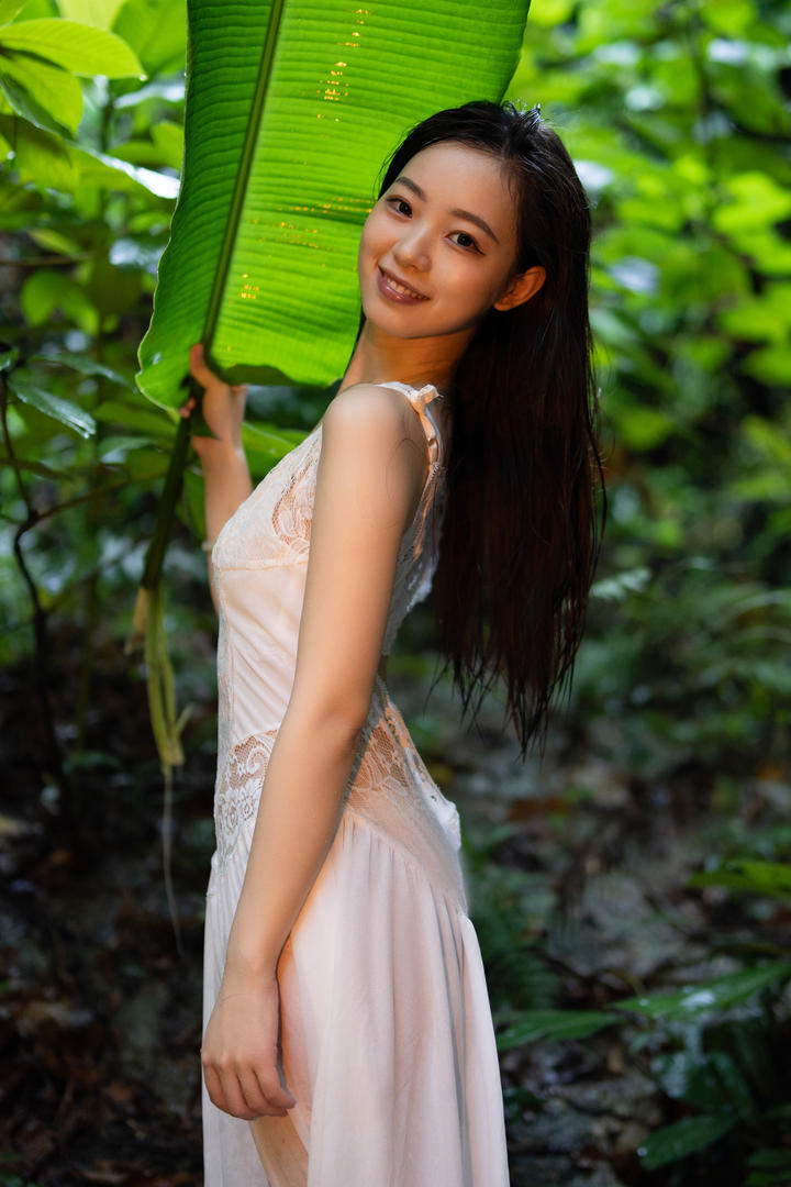 精品推特网红女神个人**艺术照写真图片