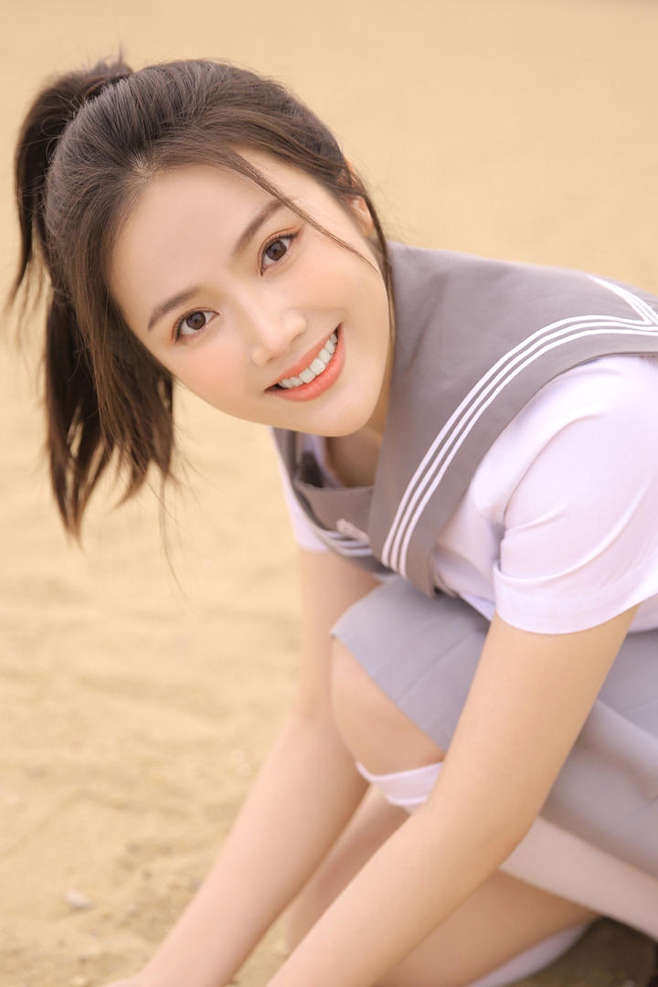 高清极品颜值制服女神写真
