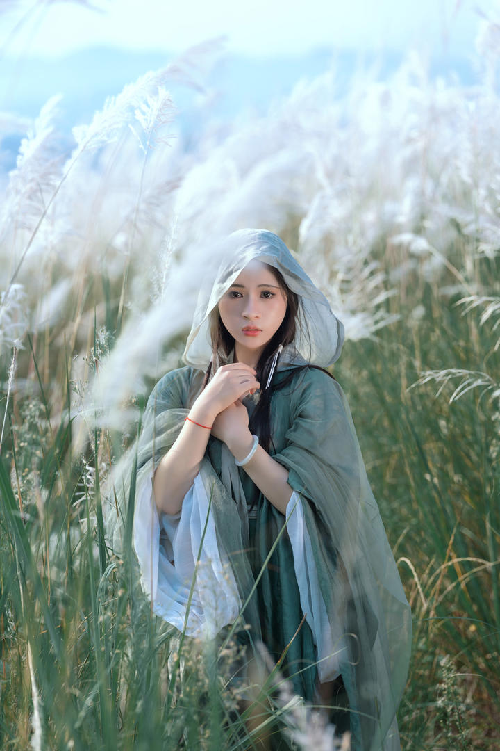 国产素颜汉服古装美女高清人像摄影图片