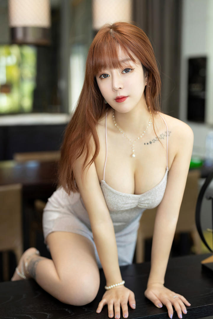 4K超清国产性感美女图片王雨纯清纯美女高清写真图片
