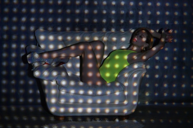 欧美午夜美女人体艺术图片