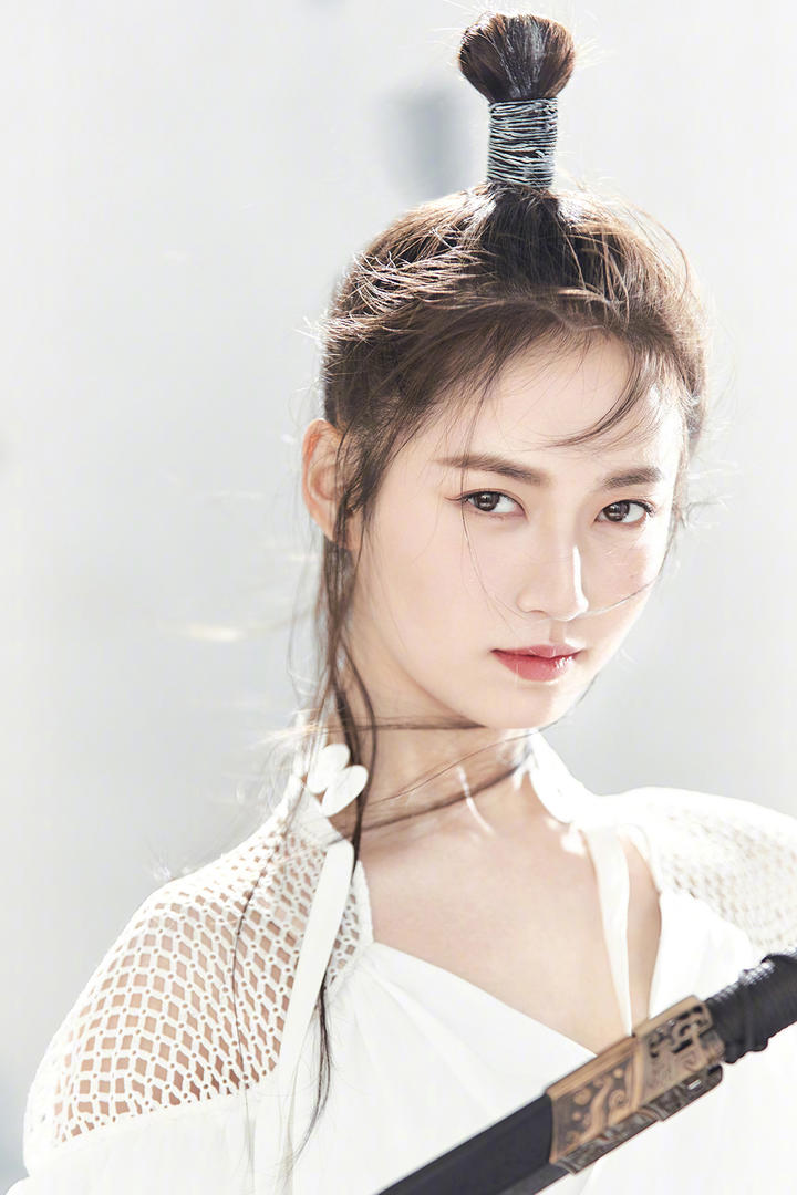 高清美女明星陈钰琪古风艺术写真图片